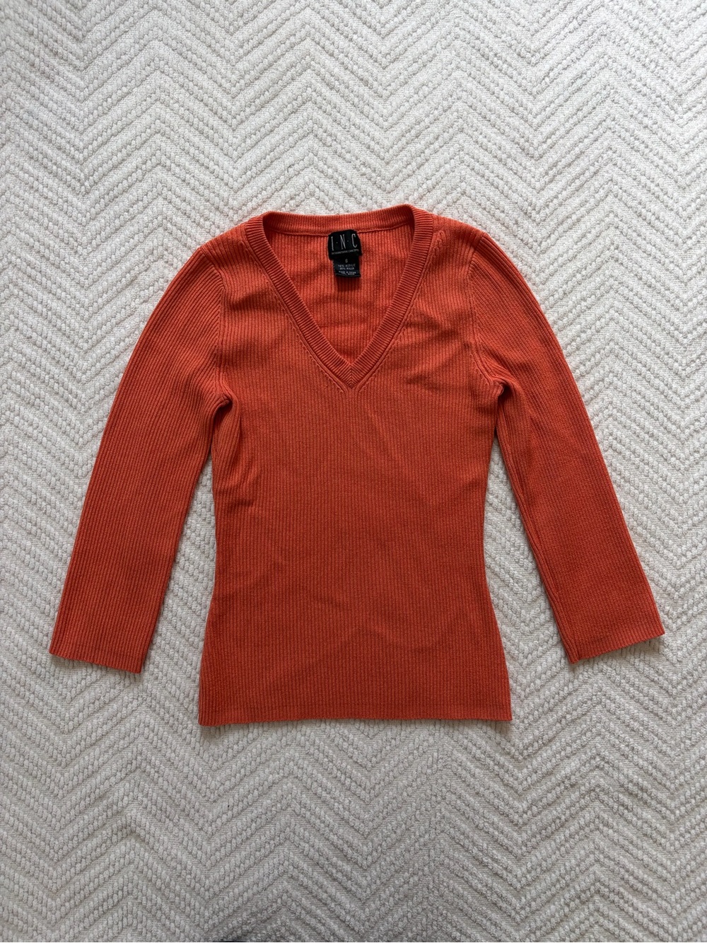 🧡 Ribbed V-Neck Top